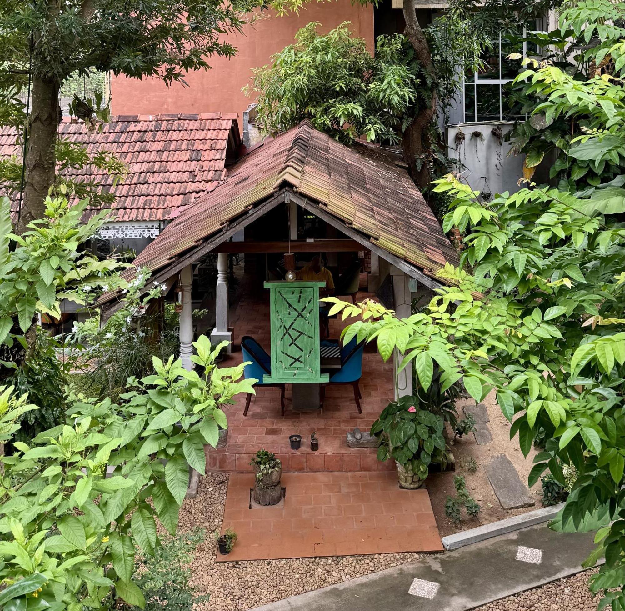 Gomez Place Negombo Exterior foto